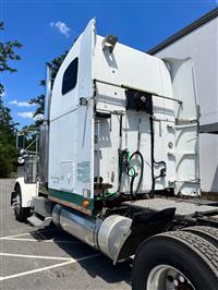 2001 Freightliner FLD132