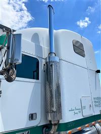 2001 Freightliner FLD132