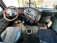 2001 Freightliner FLD132