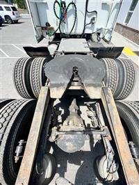 2001 Freightliner FLD132