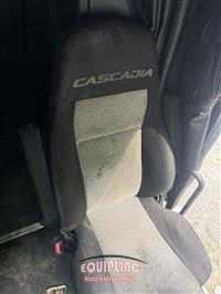 2018 Freightliner CASCADIA T/A 6X4 SLEEPER TRUCK