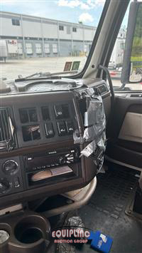 2016 Volvo VNL