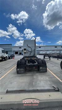 2016 Volvo VNL