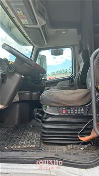 2016 Volvo VNL