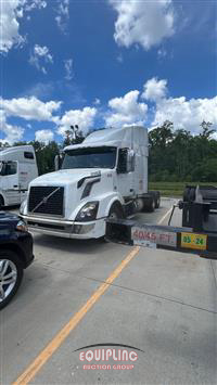 2015 Volvo VNL