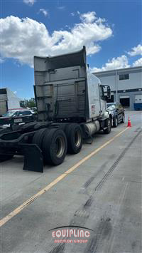 2015 Volvo VNL