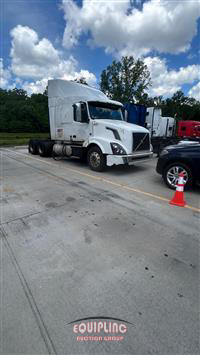 2015 Volvo VNL