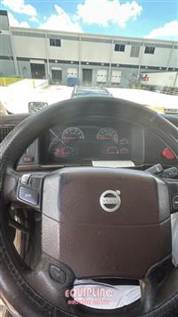 2015 Volvo VNL