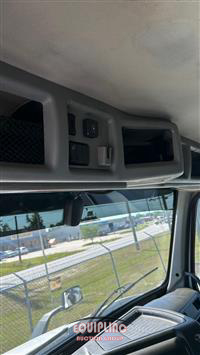2018 Volvo VNL