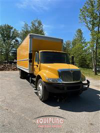 2019 International 4300 4X2 26FT BOX TRUCK