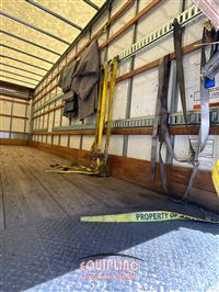 2019 International 4300 4X2 26FT BOX TRUCK
