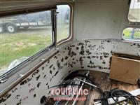 1975 AIRSTREAM 27' LAND YACHT