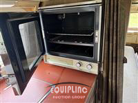 1975 AIRSTREAM 27' LAND YACHT