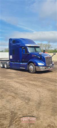 2023 Peterbilt 579 6X4 T/A SLEEPER TRUCK TRAC