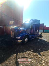 2023 Peterbilt 579 6X4 T/A SLEEPER TRUCK TRAC