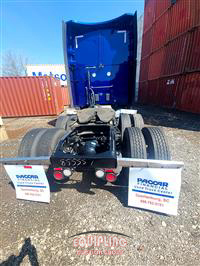 2023 Peterbilt 579 6X4 T/A SLEEPER TRUCK TRAC