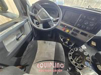 2019 Freightliner CASCADIA 6X4 T/A SLEEPER TRUCK