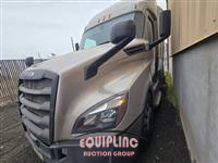 2019 Freightliner CASCADIA 6X4 T/A SLEEPER TRUCK
