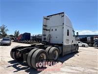 2020 Freightliner CASCADIA