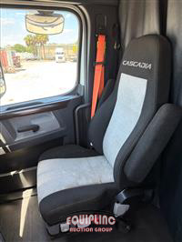 2020 Freightliner CASCADIA