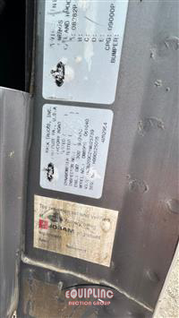 2000 Mack DM690S