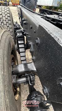 2000 Mack DM690S
