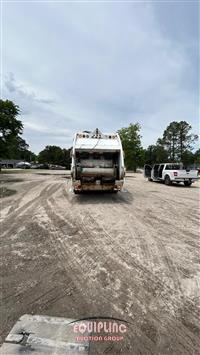 2004 Mack MR