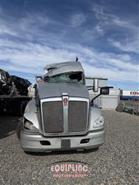 2018 Kenworth T680 6X4 T/A SLEEPER TRUCK TRA