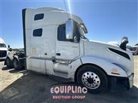 2019 Volvo VNL760 6X4 T/A SLEEPER TRUCK T