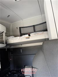 2023 Kenworth T680 6X4 T/A SLEEPER TRUCK TRA