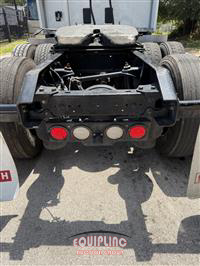 2023 Kenworth T680 6X4 T/A SLEEPER TRUCK TRA