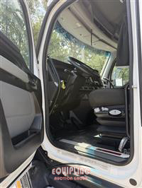 2023 Kenworth T680 6X4 T/A SLEEPER TRUCK TRA