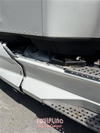 2023 Kenworth T680 6X4 T/A SLEEPER TRUCK TRA