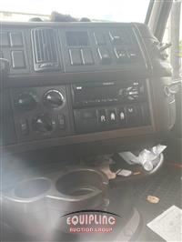 2016 Volvo VNL