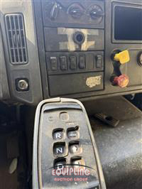 2006 International 7600 6x4 T/A DUMP TRUCK