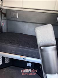 2023 Kenworth T680 6X4 T/A SLEEPER TRUCK TRA