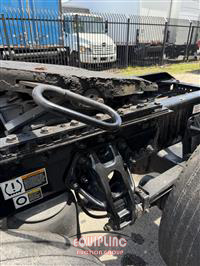 2023 Kenworth T680 6X4 T/A SLEEPER TRUCK TRA