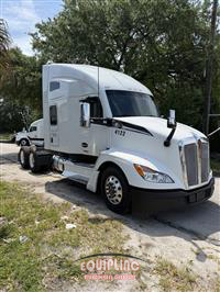 2023 Kenworth T680 6X4 T/A SLEEPER TRUCK TRA