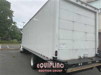 2017 Freightliner M2 4X2 S/A 26FT NON CDL BOX TR