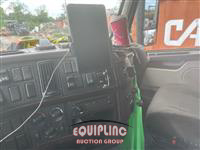 2014 Volvo VNL670