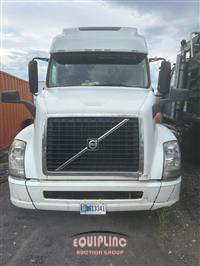 2014 Volvo VNL670