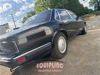 1993 JAGUAR Vanden Plas