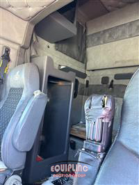 2013 Mack CXU 6X4 T/A MID ROOF SLEEPER