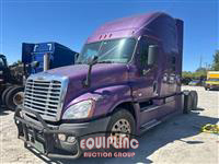 2016 Freightliner Cascadia 6x4 T/A SLEEPER TRUCK