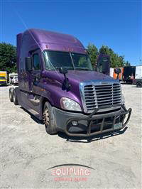 2016 Freightliner Cascadia 6x4 T/A SLEEPER TRUCK