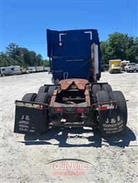 2005 VOLVO TRUCK VNL 6x4 T/A MID ROOF SLEEPER T