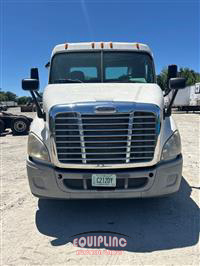 2010 Freightliner Cascadia CA113DC 6X4 T/A DAY C