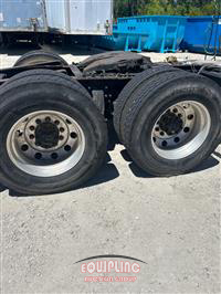 2010 Freightliner Cascadia CA113DC 6X4 T/A DAY C