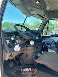 2010 Freightliner Cascadia CA113DC 6X4 T/A DAY C