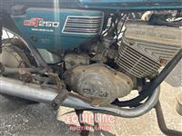 1973 SUZUKI GT250
